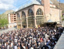 Oltu Şimşek'i uğurladı